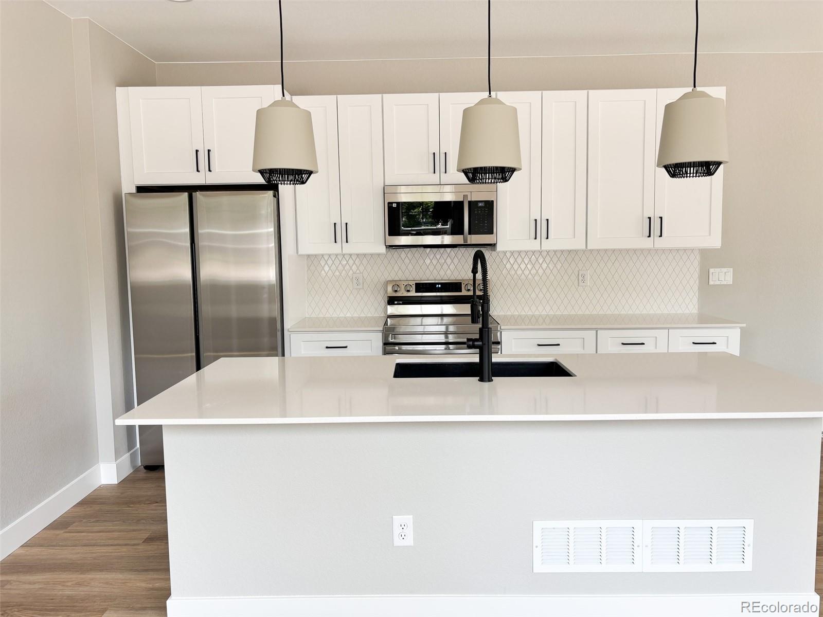 5512 Clay Court