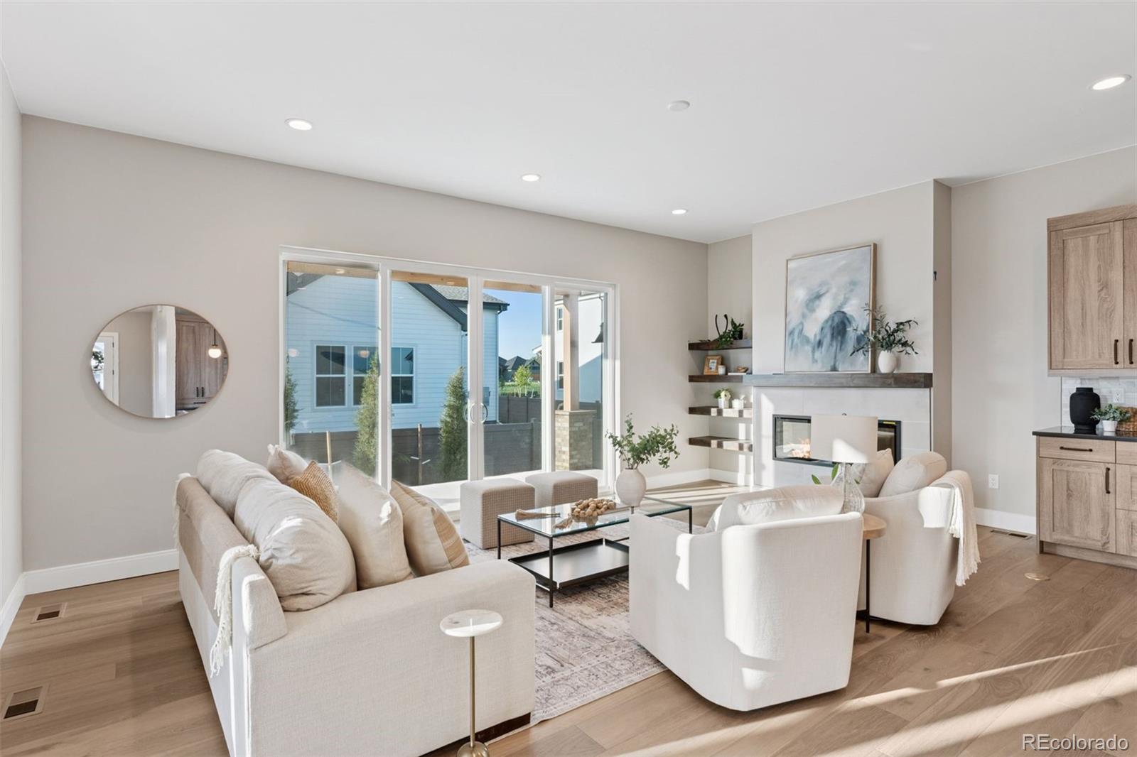927 William Way